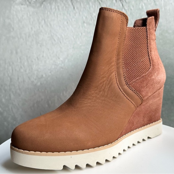 🌸TOMS🌸 Maddie Water-Resistant Wedge Lug Sole Booties Size: 7.5 - Picture 5 of 11